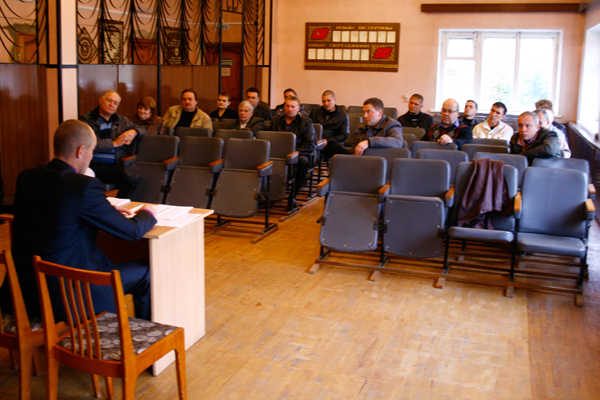 ����� 60-�� ������������ ��� ���������������� ������ �������� �� ��������� ��������-����������� �������