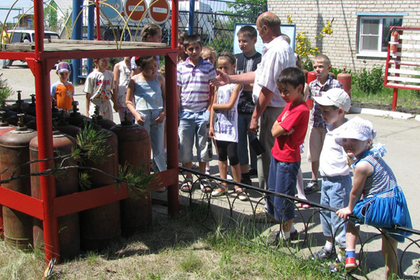 Дети сотрудников Карталинского филиала ОАО «Челябинскгазком» познакомились со спецификой работы родителей