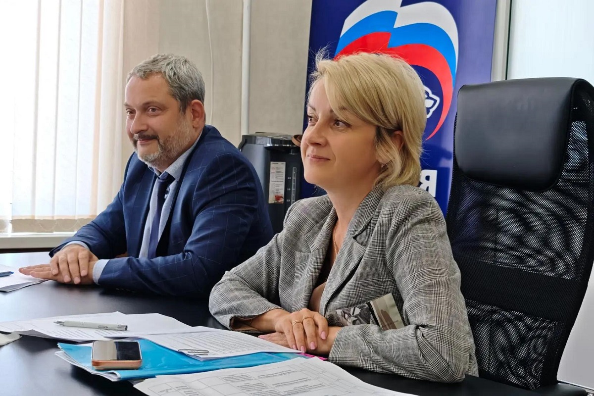 Генеральный директор АО «Газпром газораспределение Челябинск» принял участие во встрече с жителями поселков Маяк и Тахталым по вопросам догазификации