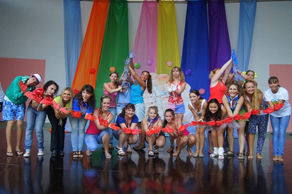 Дети сотрудников ОАО «Челябинскгазком» вернулись из летнего путешествия, организованного компанией