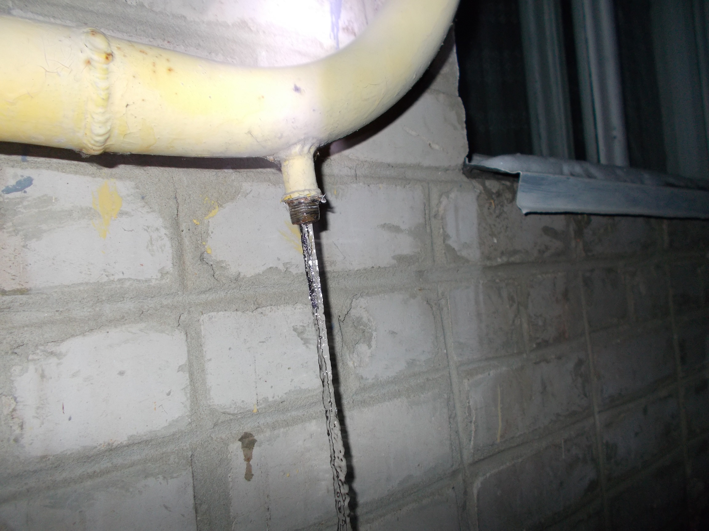 Самовольная установка газового нагревателя привела к затоплению внутриподъездного газопровода в г. Карталы